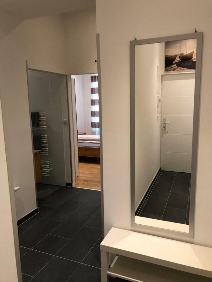 Neu Renovierte Unterkunft Apartment Vienna Luaran gambar