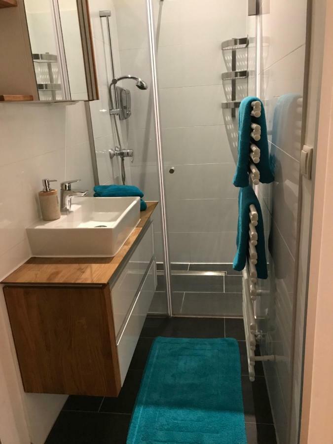 Neu Renovierte Unterkunft Apartment Vienna Luaran gambar